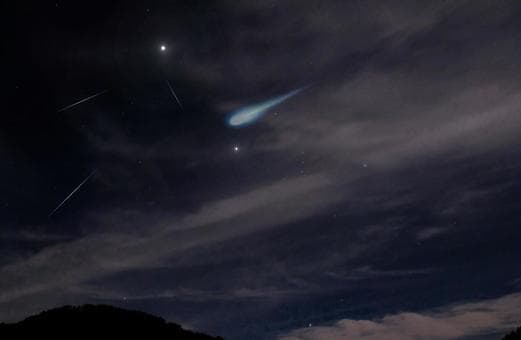 レモン彗星のイメージ